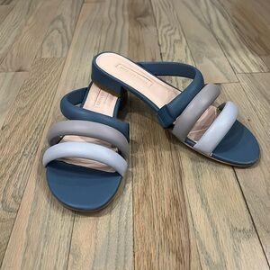 Avec Les Filles sandals